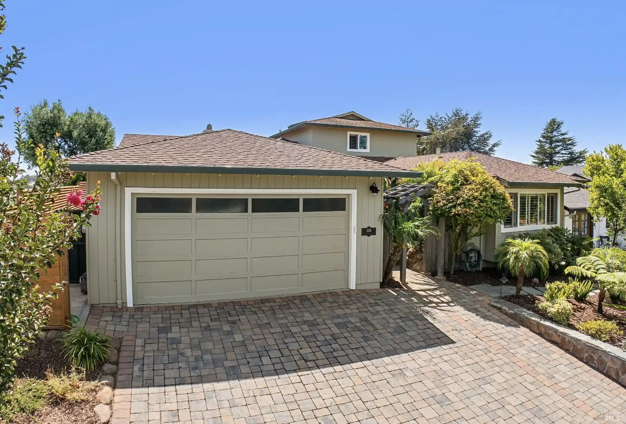 Home in San Rafael's Coveted Peacock Gap Neighborhood – image 6